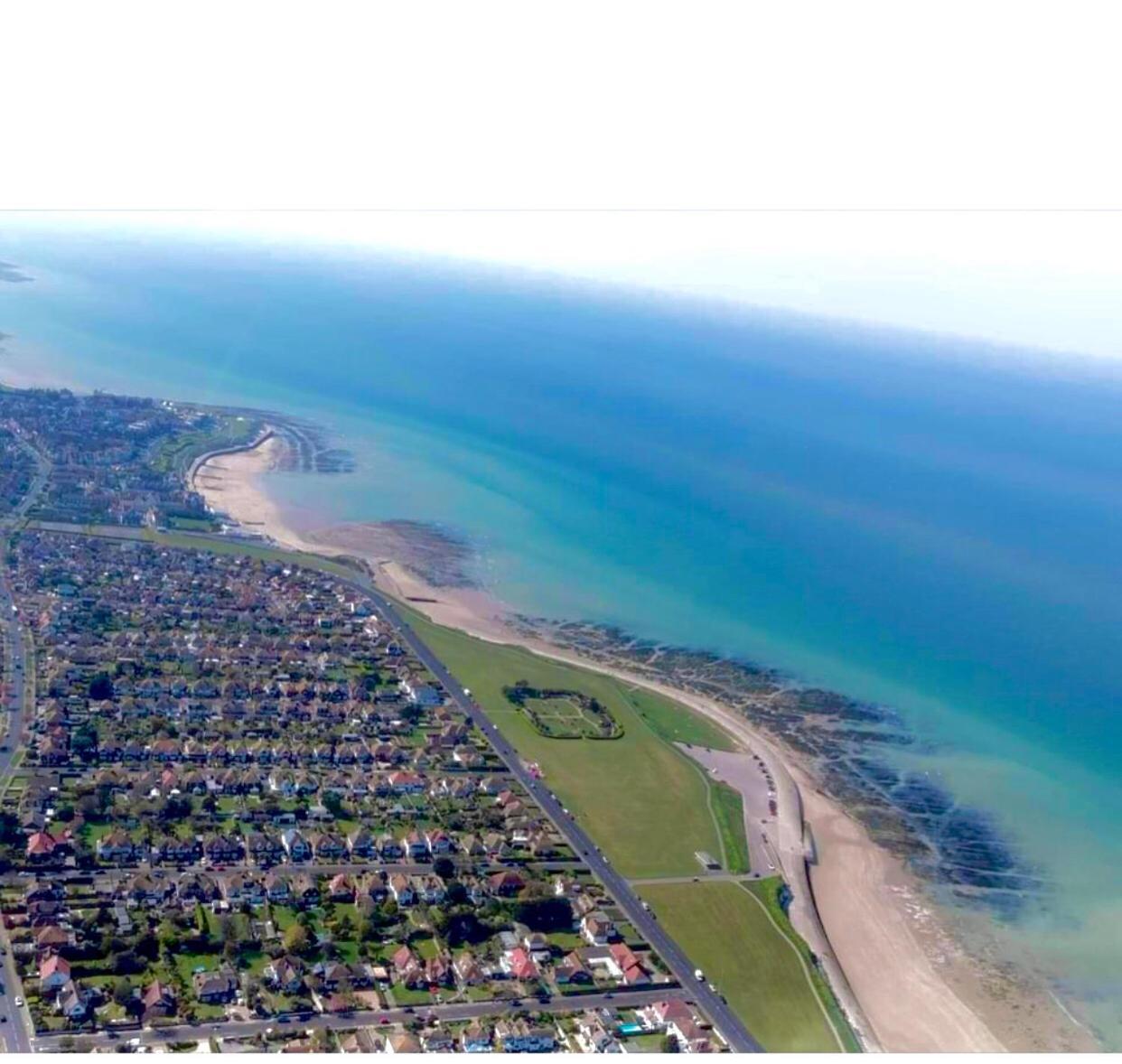 Avenue_1Barnes Apartment Westgate-on-Sea Bagian luar foto